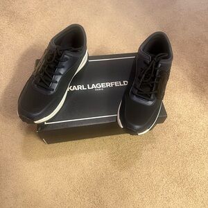NWB! Karl Lagerfeld Blk/Navy Sneakers Sleek Minimalist Design sz8